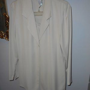 NEW 2pc Tan Pants Suit by Bice Sag Harbor